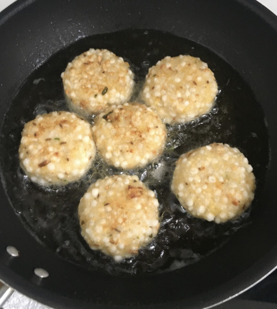 Frying Sabudana Vada