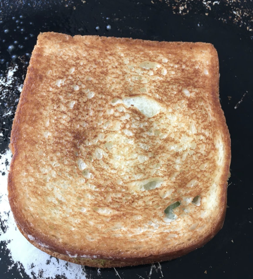  Your tasty tandoori paneer sandwich is ready! 