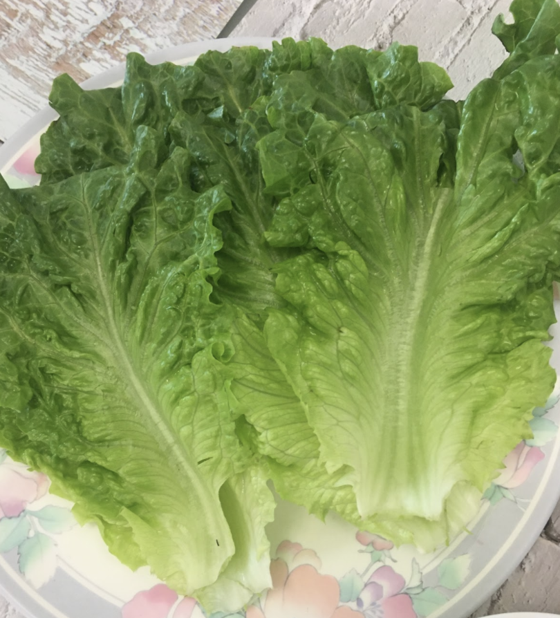 3 boiled eggs ½ chicken breast ( halved) 1cup thinly sliced purple cabbage