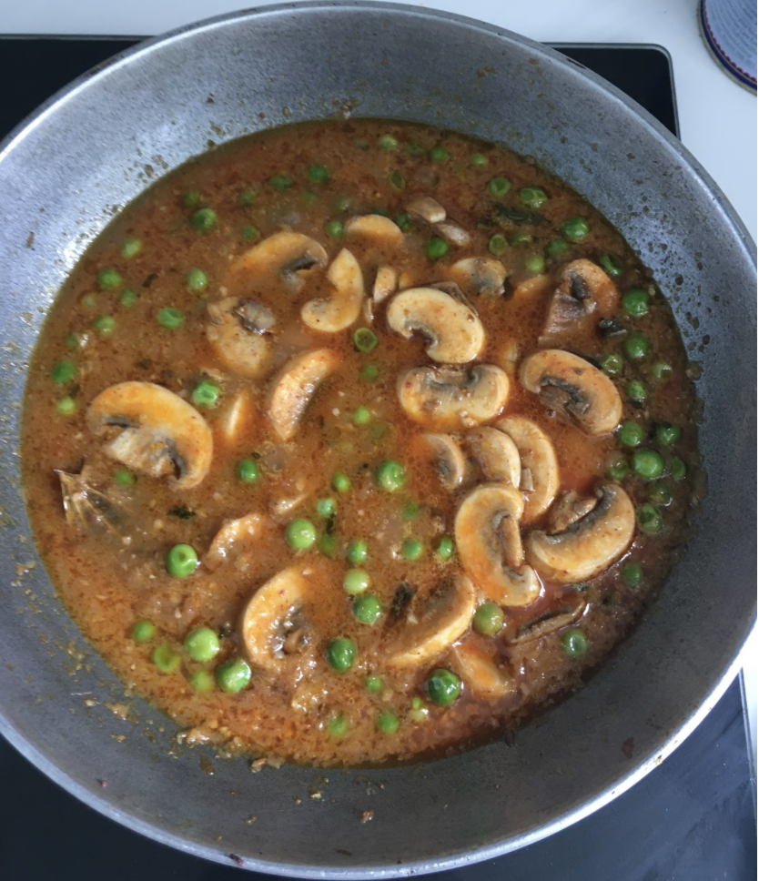 Add Cream and Kasuri Methi