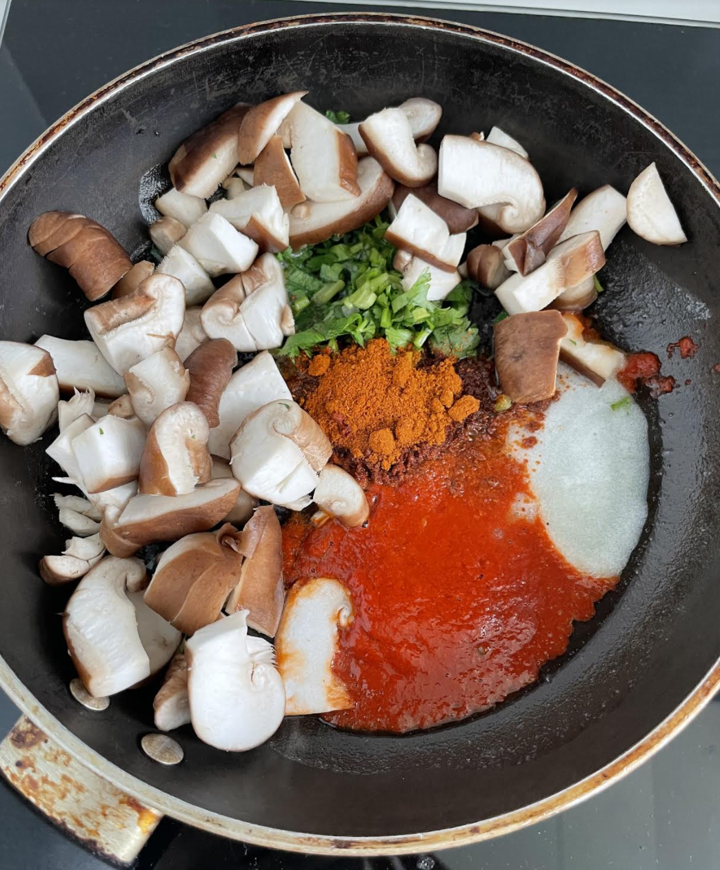 Cook Mushroom Tadka