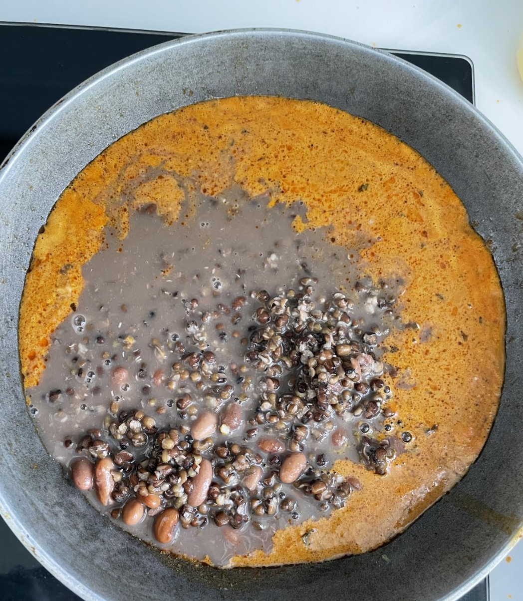 Finishing Dal Makhani