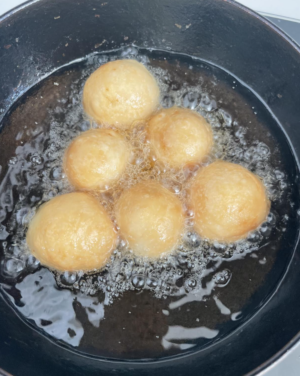 Golden fried kachoris