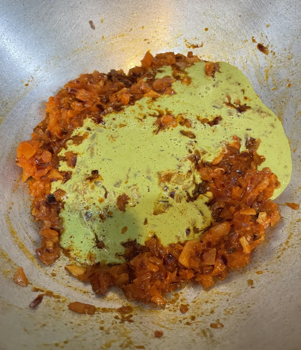 Cooking the gravy until oil separates