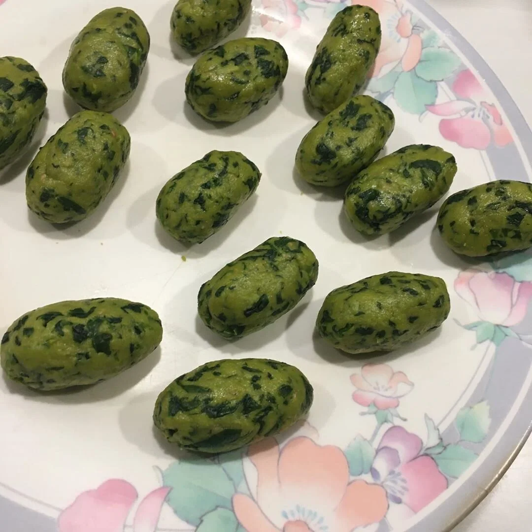 Frying Methi Muthiya